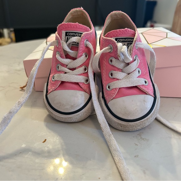 Converse Chuck Taylor - Picture 1 of 6